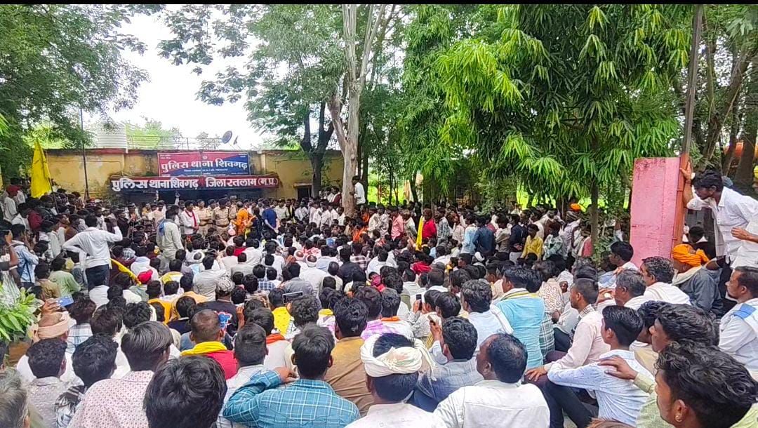 रामपुरिया भीलान के शम्भूसिंह गरवाल पर हुए जानलेवा हमले के विरोध में दिया ज्ञापन